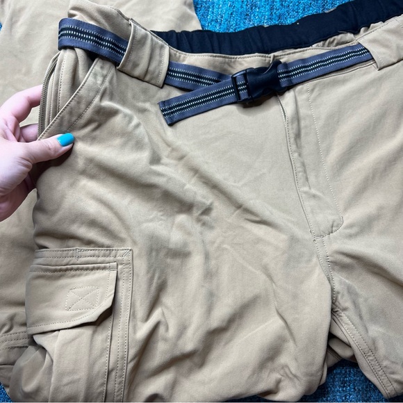 Duluth Trading Co Men's Dry On The Fly Cargo Pants in Tan - Picture 3 of 7
